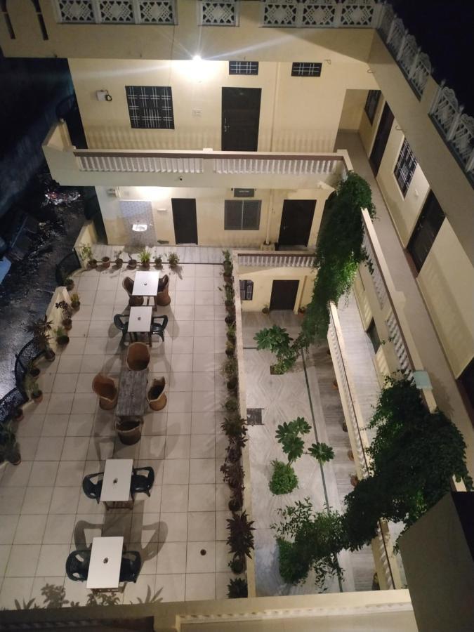 เกศวะ พาเลซ Bed & Breakfast พุชการ์ ภายนอก รูปภาพ