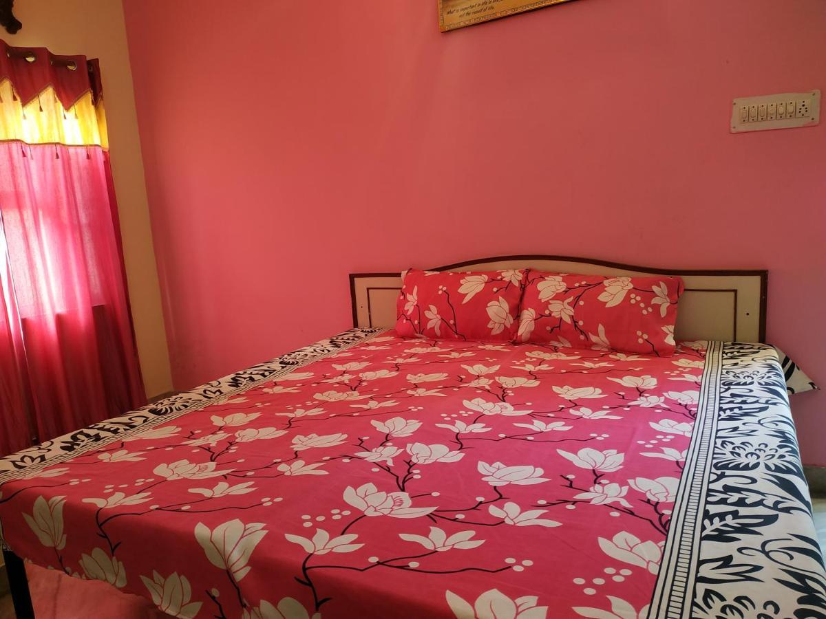 เกศวะ พาเลซ Bed & Breakfast พุชการ์ ภายนอก รูปภาพ